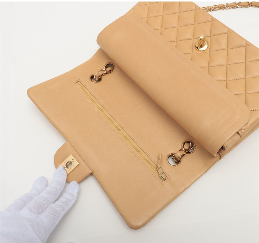 Women's Crossbody Bag - Double Chain Strap / Gold Twist Fastener / Light  Gray